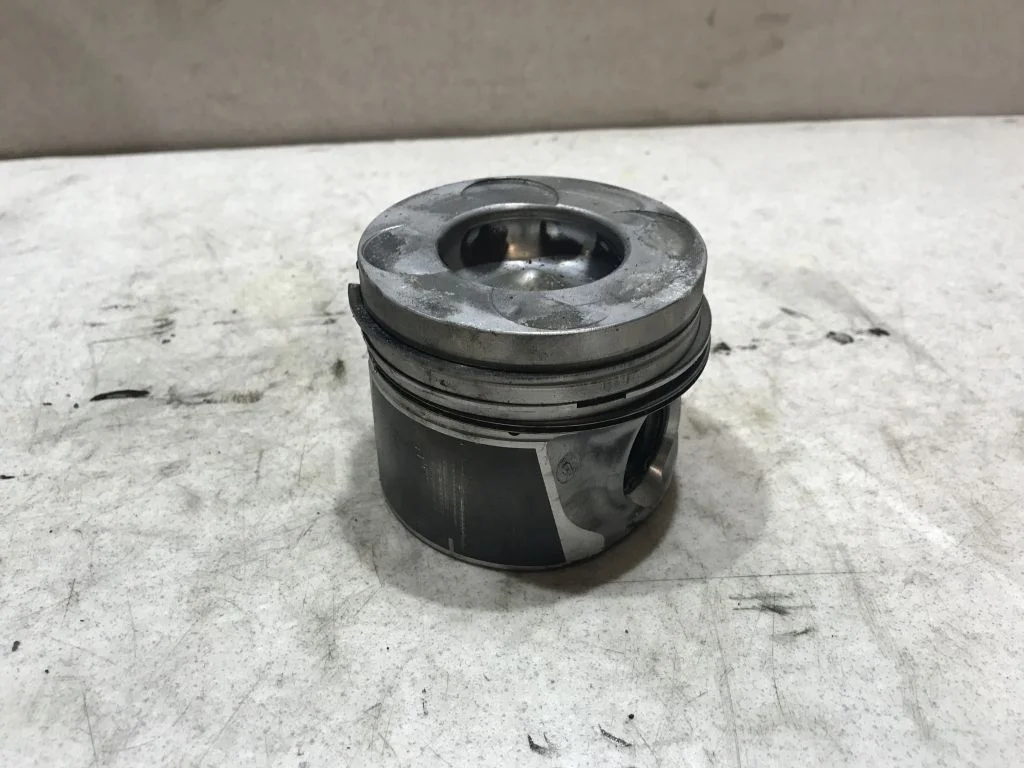 Поршень Nissan Pathfinder R51 YD25