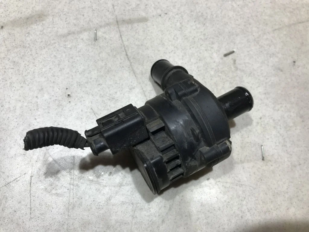 Помпа электрическая Nissan Qashqai J10