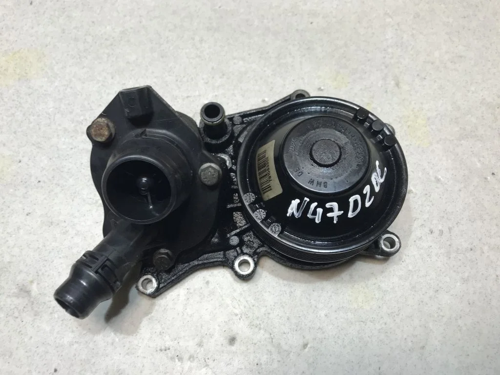 Помпа водяная BMW E90 F10 F20 F30