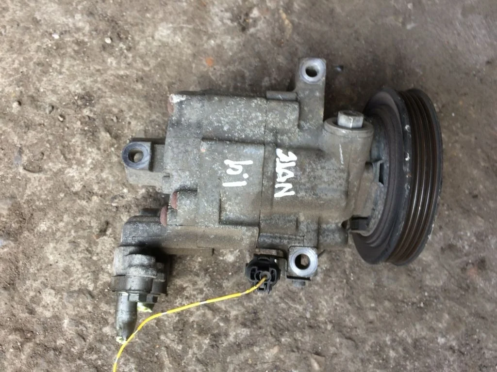 Компрессор кондиционера Nissan Note E11 CR14