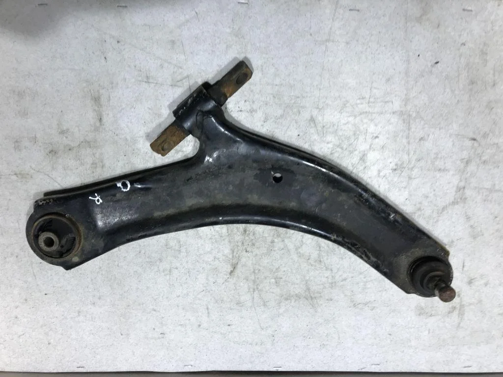 Рычаг передний правый Nissan Qashqai J10 кашкай