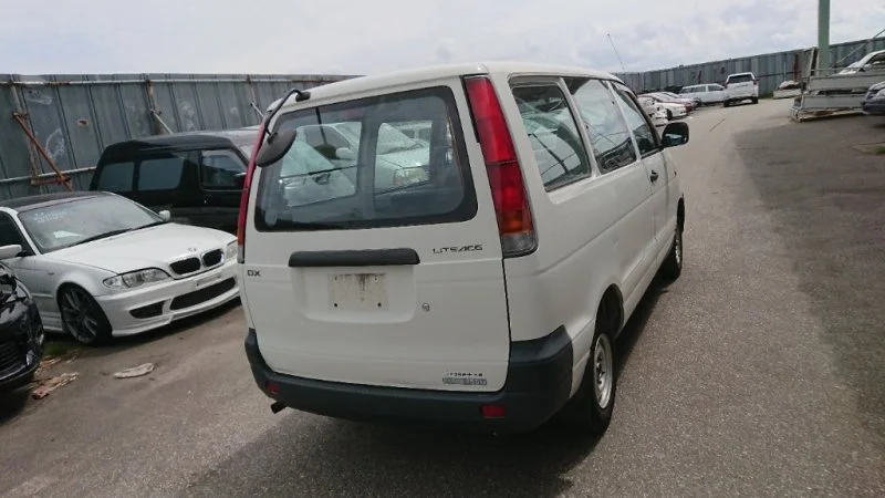 Продажа Toyota Lite Ace Van 2.0D (73Hp) (2C) RWD AT по запчастям