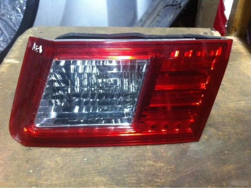 Фонарь Honda Accord 8 2008-2012