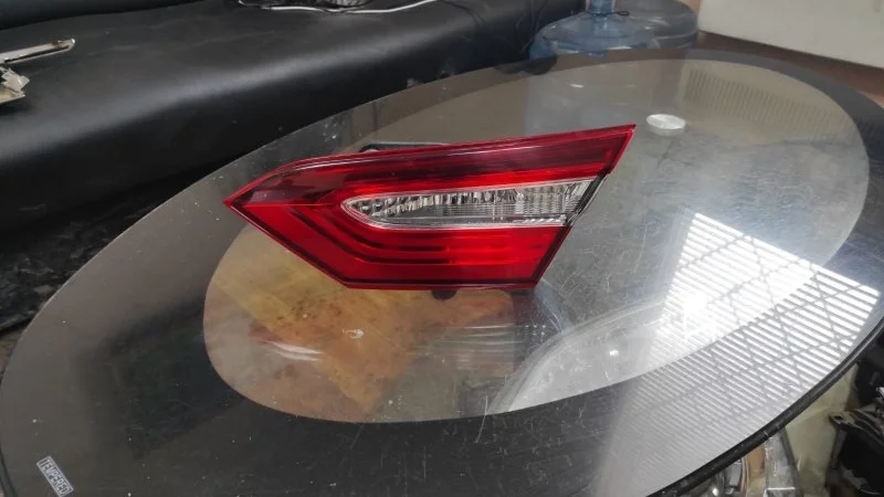 Фонарь Toyota Camry 2018-2021 70
