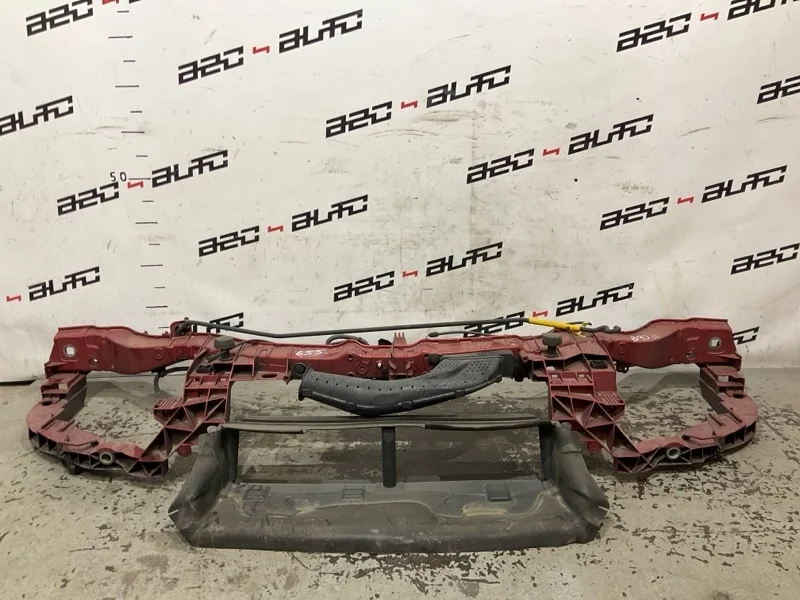 Передняя панель рамка радиатора Ford Focus 1810204 3 2.0