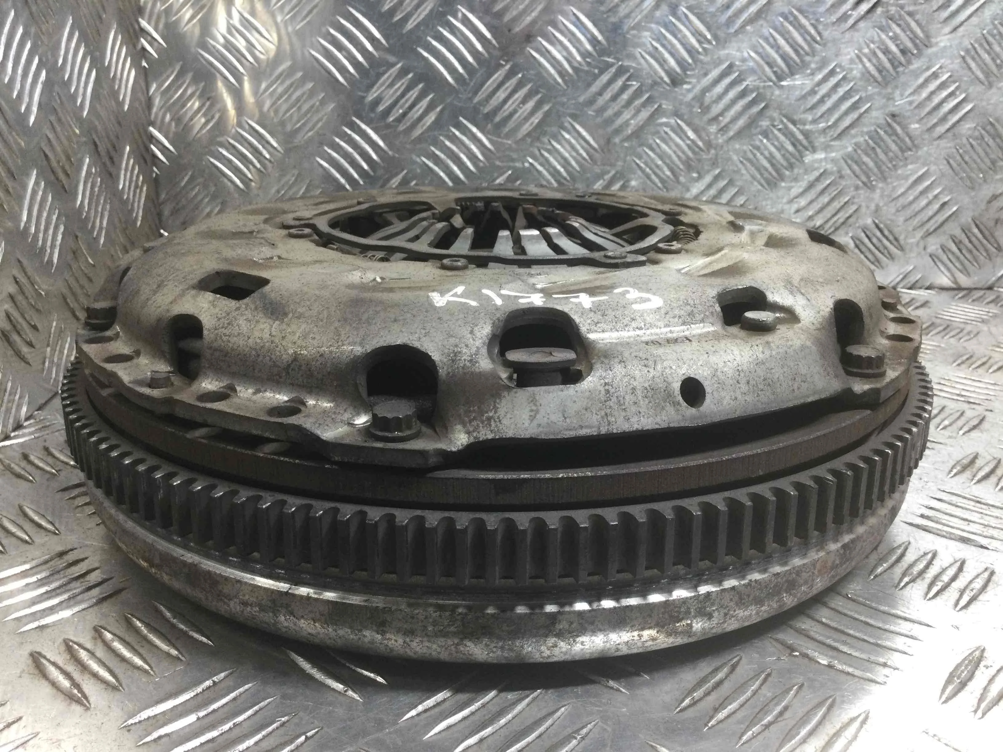 Маховик Audi TT TT (8J3) 2006 - 2014 дизель 2.0 TDI Механика 3-дв, купе