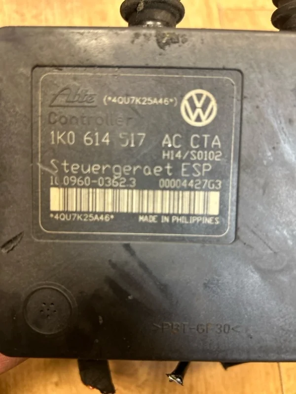 Блок abs Volkswagen Golf 2008 1K1
