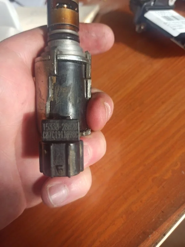 Клапан vvt-i Toyota Camry 2004 ACV30