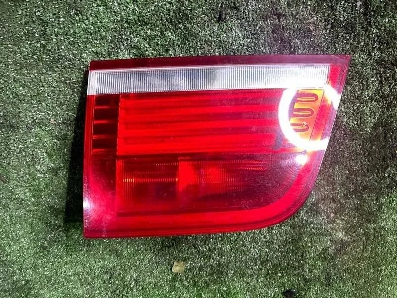 Задний фонарь в багажной двери BMW X5 2008 E70