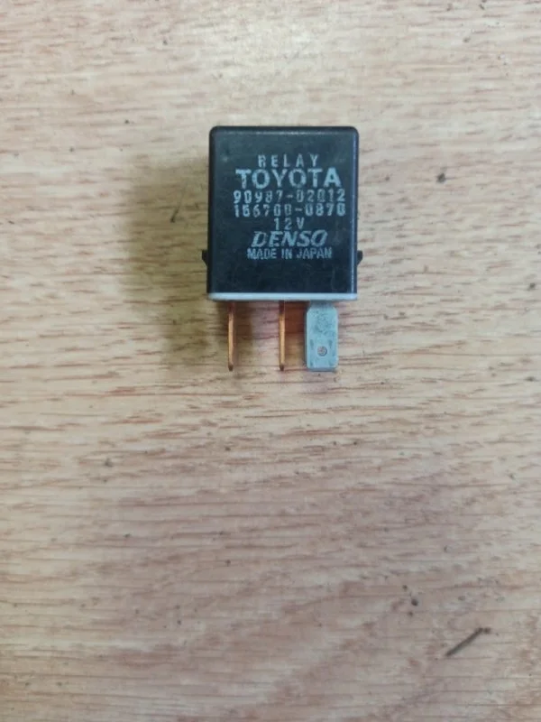 Реле Toyota RAV4 2003 ACA20