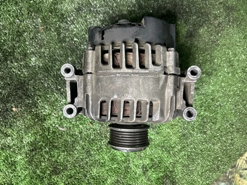 Генератор Audi A5 2009 8TCALF