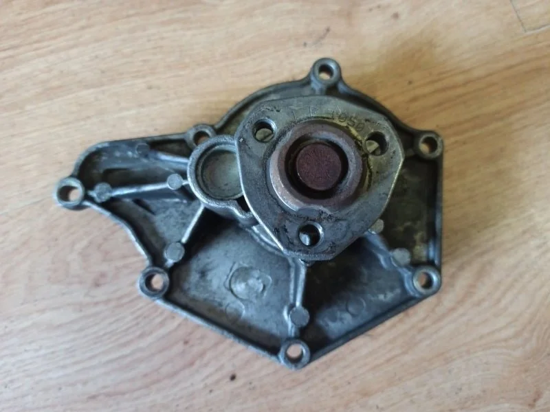 Насос системы охлаждения Audi A5 2009 8TCALF