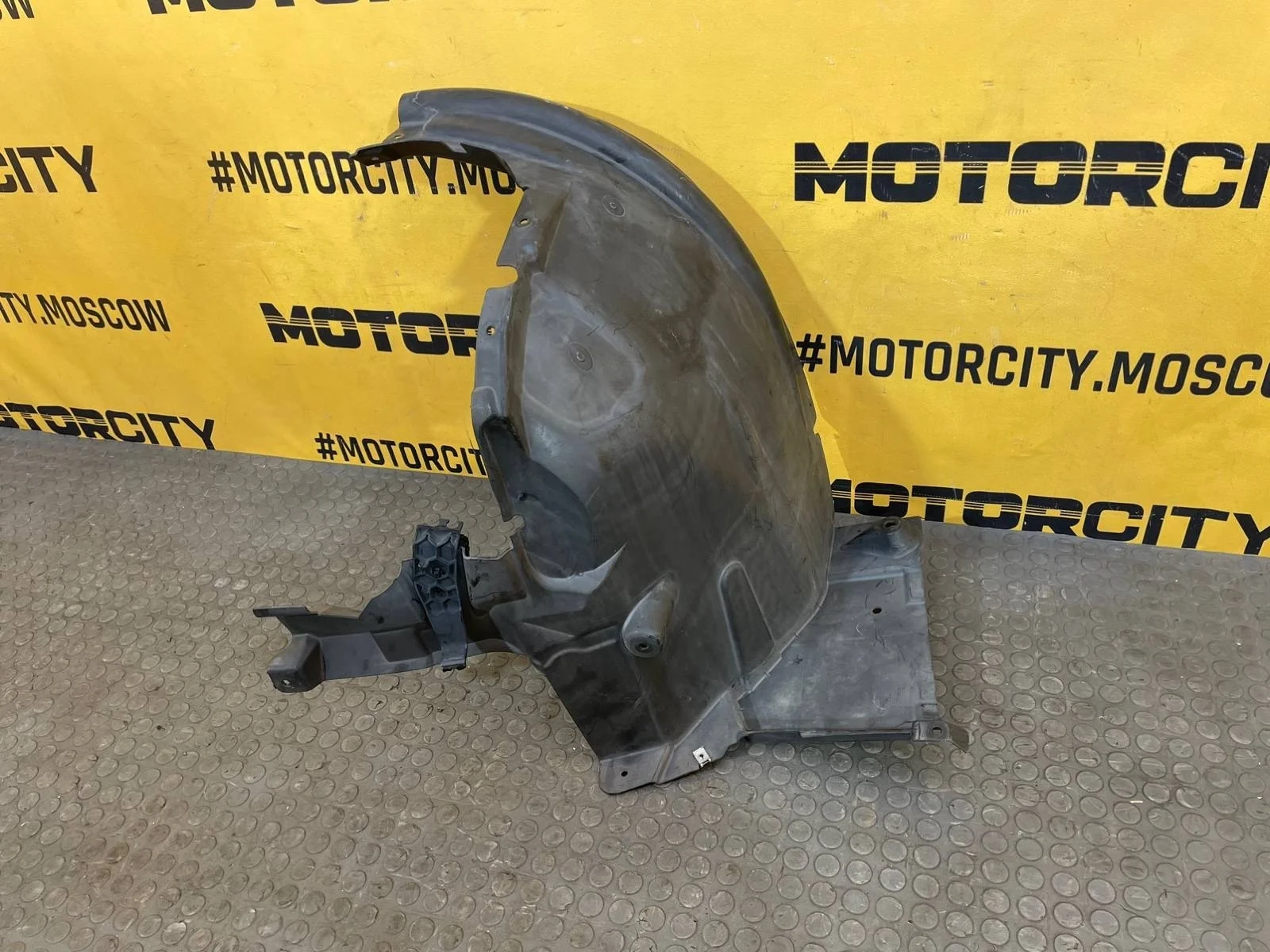 Подкрылок BMW X5 2007 E70