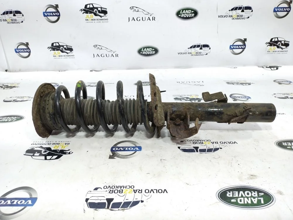 Стойка передняя правая Land Rover Freelander 2 Freelander II (2006—2010) 224DT 2010