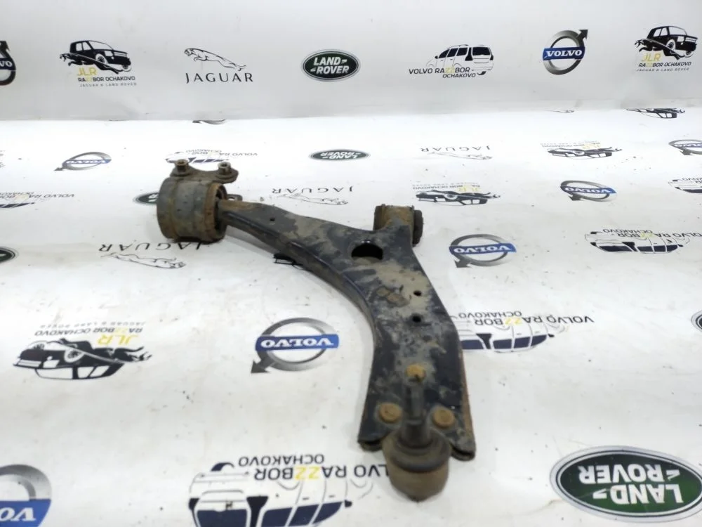 Рычаг передний нижний правый Volvo S40 V50 C30 C70 C70 II (2005—2009) B5254T7 2007