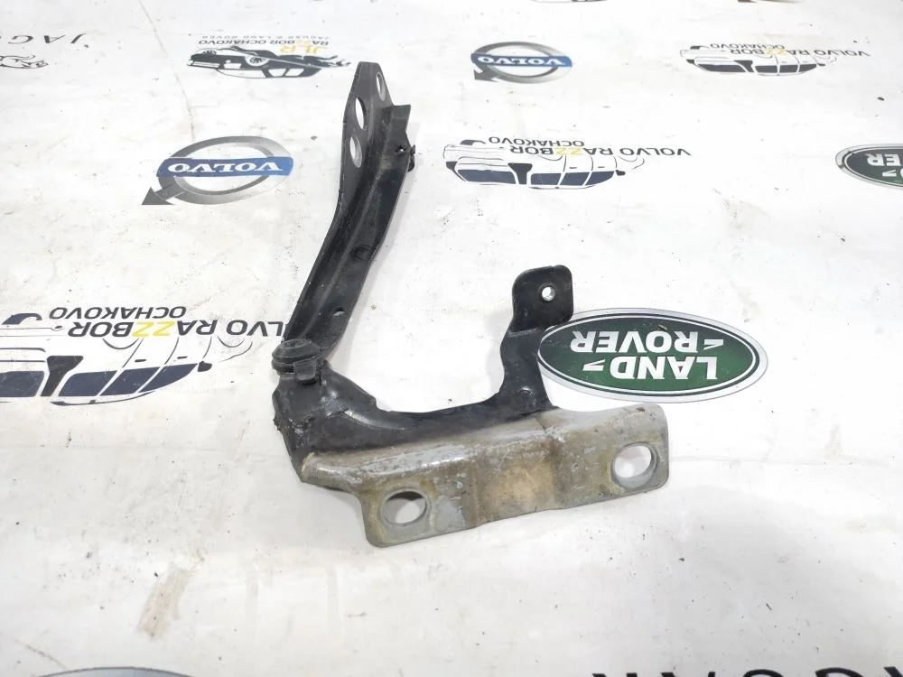 Петля капота левая Volvo S40 V50 C30 C70 C70 II (2005—2009) B5254T7 2007