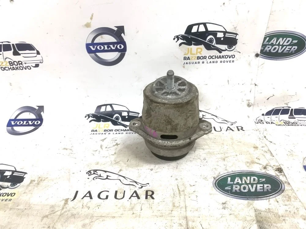 Опора двигателя Volkswagen Touareg NF 3.6 Touareg II рестайлинг (2014—2018)