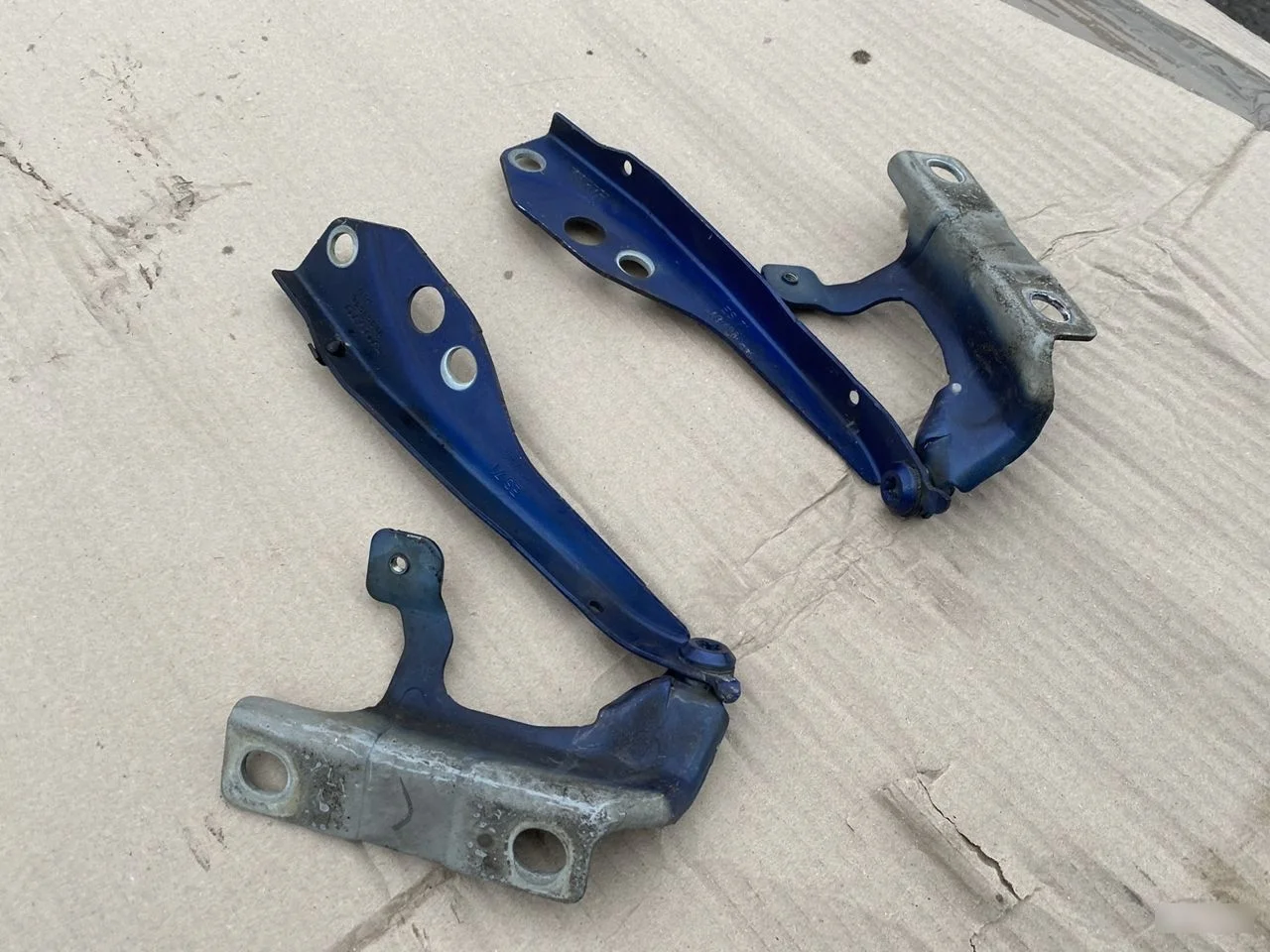 Петли капота Volvo C30 I (2006-2009) C30 I (2006—2010)