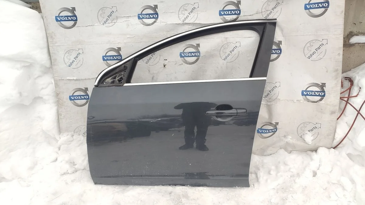Дверь передняя левая Volvo S60 V60 2010-2018 S60 II (2010—2013)