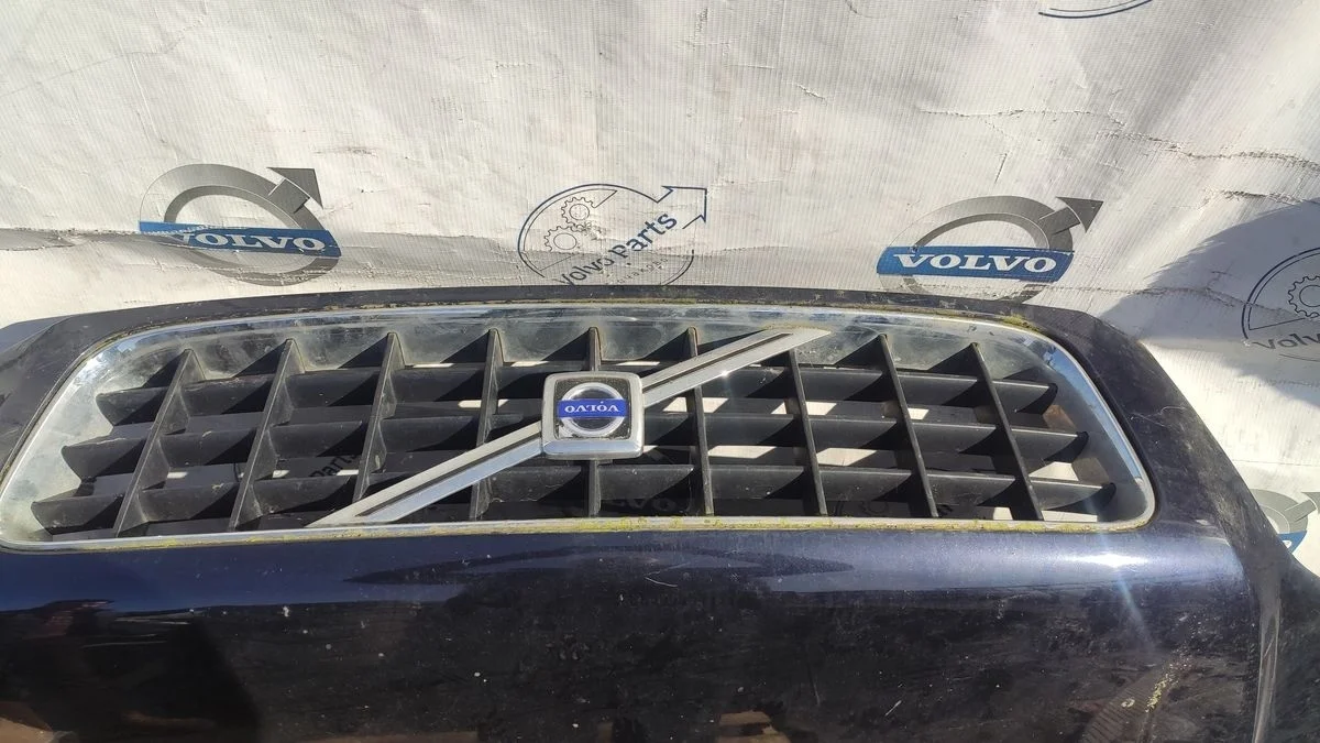 Решетка радиатора Volvo XC90 (C) I (2002-2006) XC90 I (2002—2006)