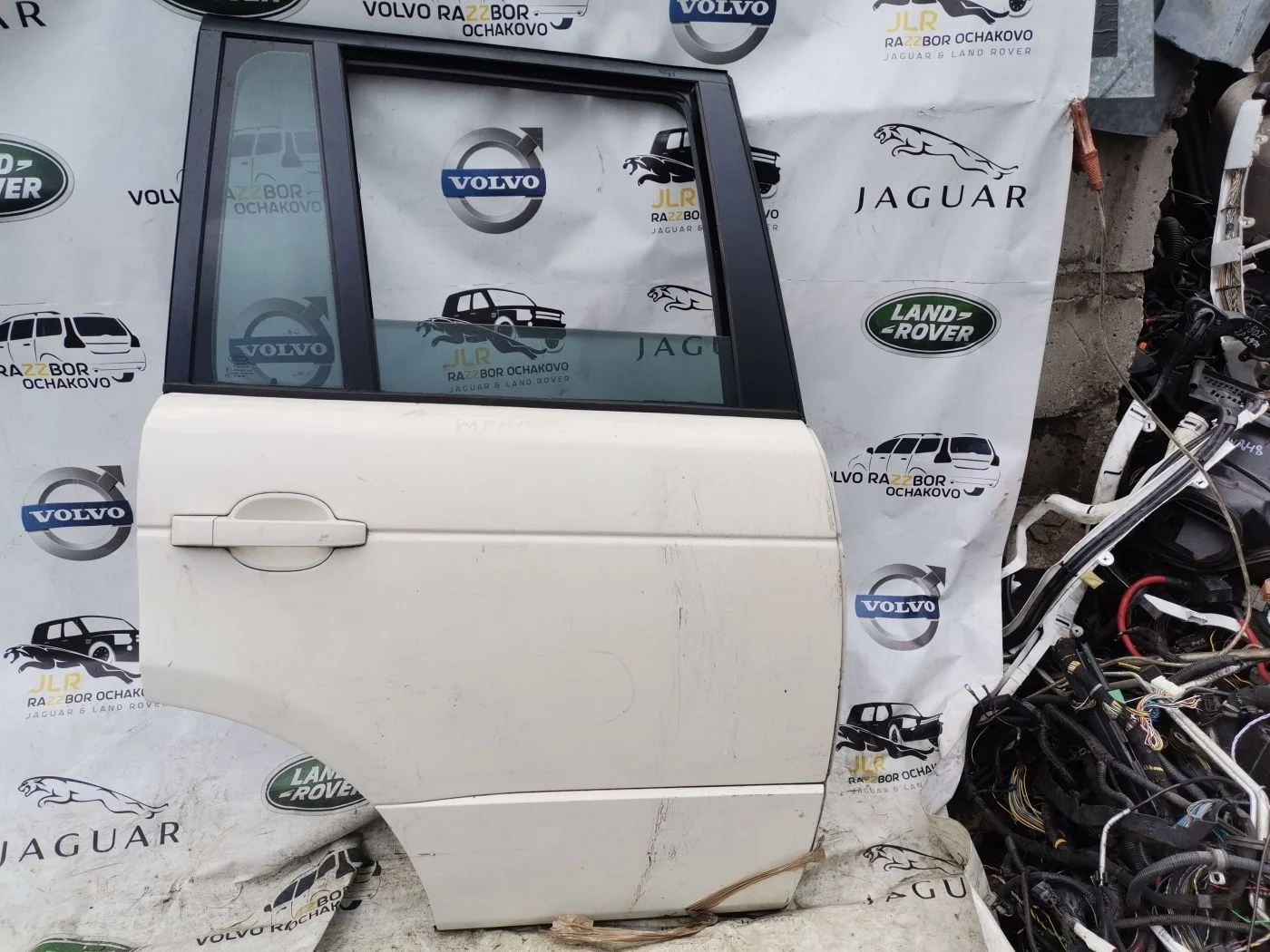 Дверь задняя правая Land Rover Range Rover (L322) Range Rover III рестайлинг (2005—2009) 368DT