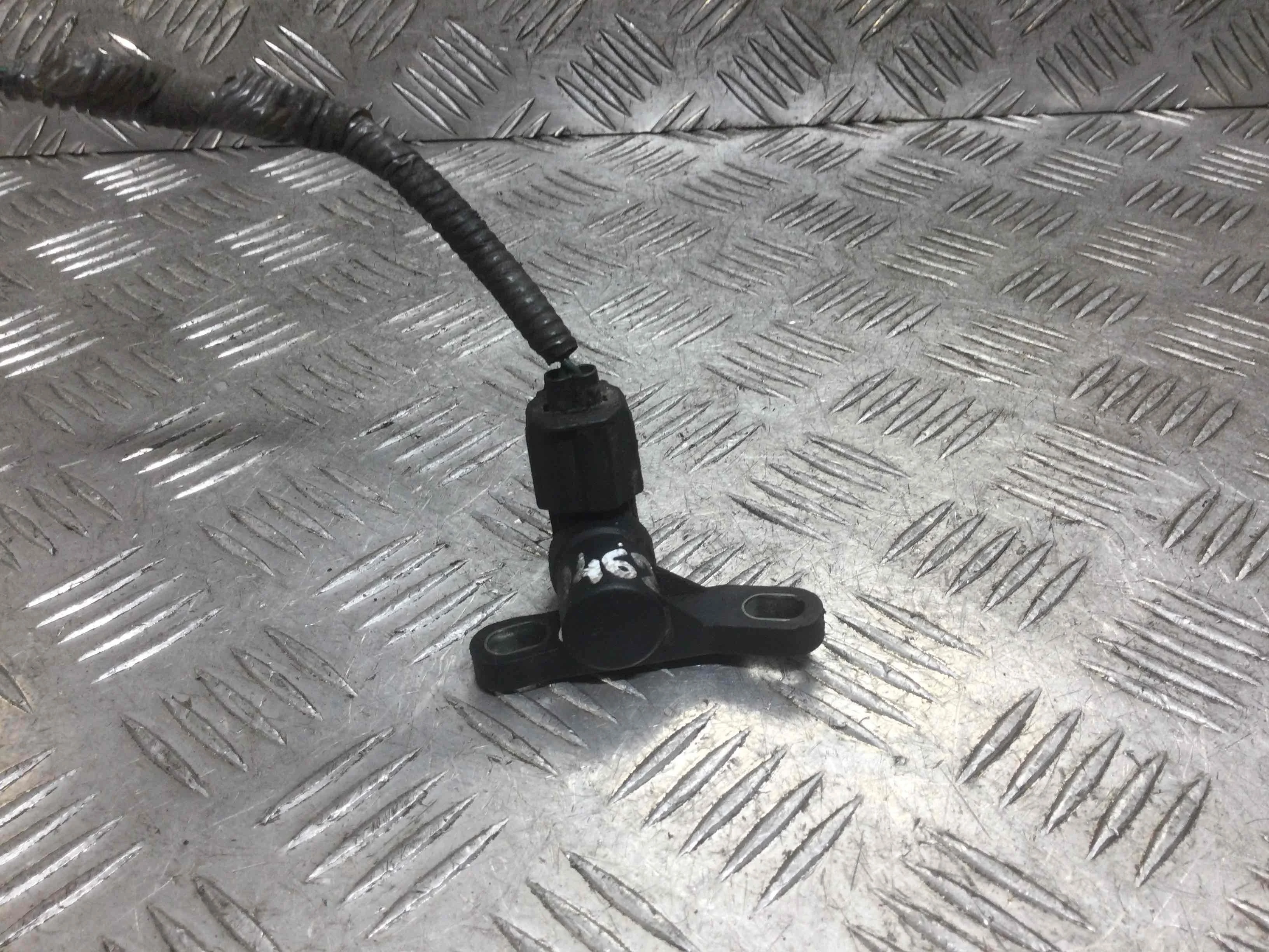 Датчик коленвала Mazda 6 6 I (GG,GY) 2002 - 2007 бензин 1.8 i Механика Универсал