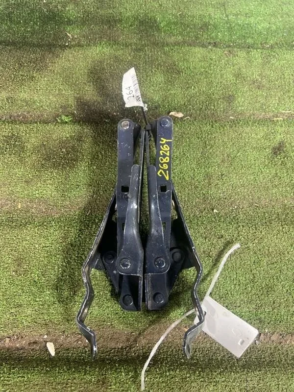 Петля капота Subaru Legacy 2008 BP5