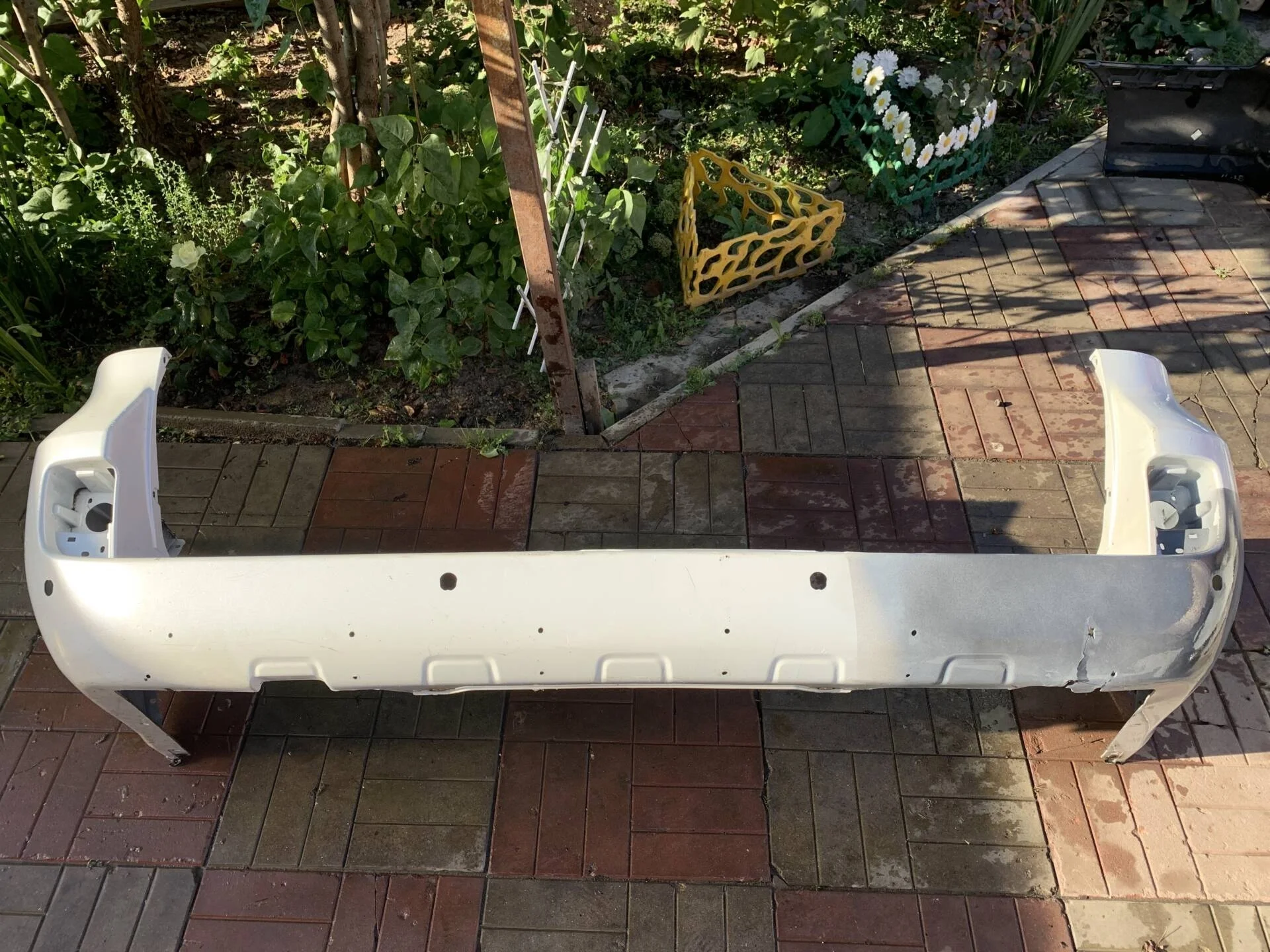 Бампер задний Toyota Land Cruiser 200 2005-2015г