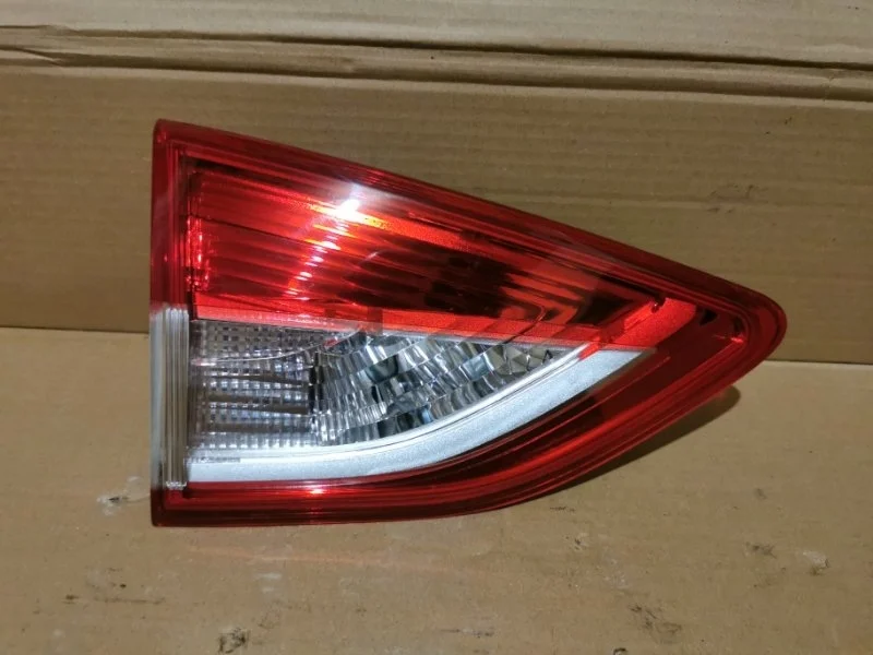 Фонарь FORD KUGA 2