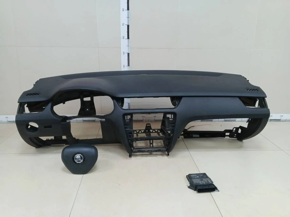 Подушка безопасности комплект Skoda Octavia A7 2013>