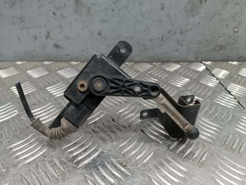 Датчик подвески Volkswagen Golf 6