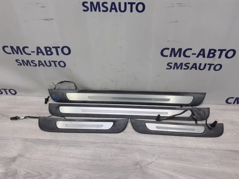 Внутренняя накладка порога Audi A7 2014 4G8947405C C7 3.0 CGW