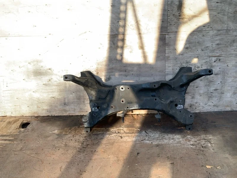 Подрамник Mitsubishi Outlander 1 2003-2007