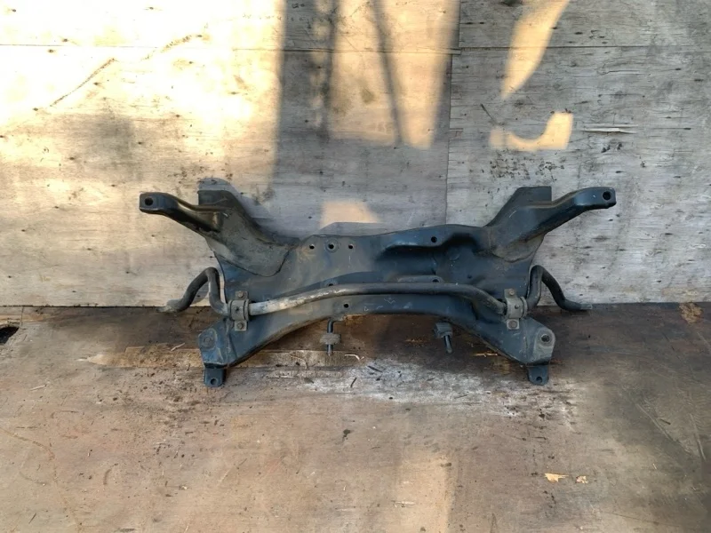 Подрамник Mitsubishi Outlander 1 2003-2007
