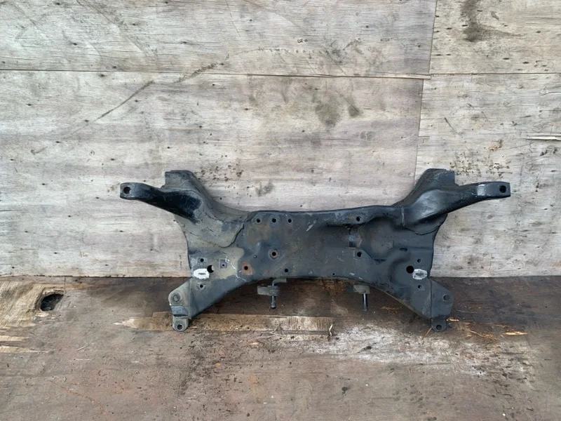 Подрамник Mitsubishi Outlander 1 2003-2007