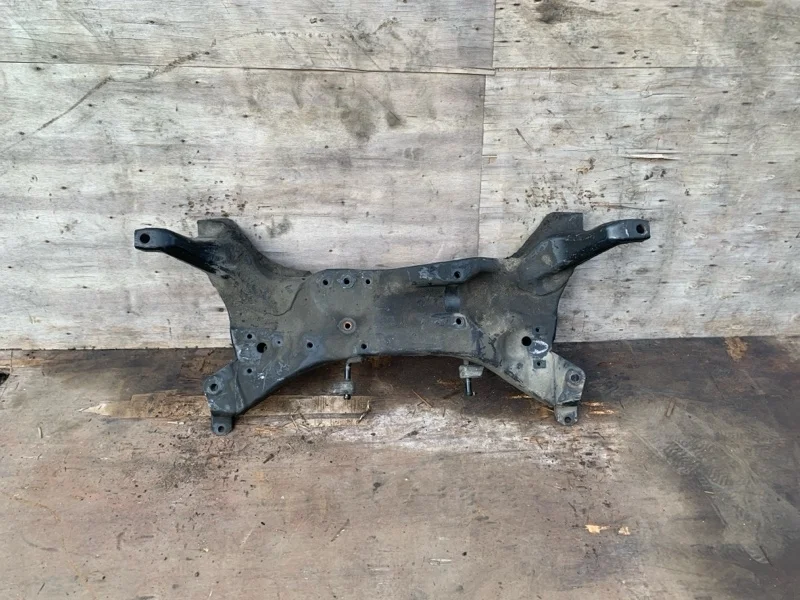 Подрамник Mitsubishi Outlander 1 2003-2007