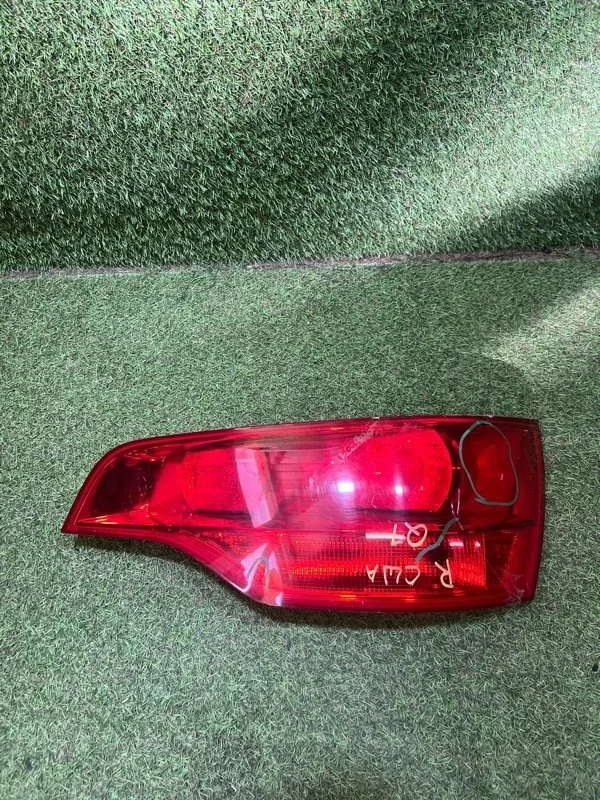 Фонарь в крышку багажника Audi Q7 4L