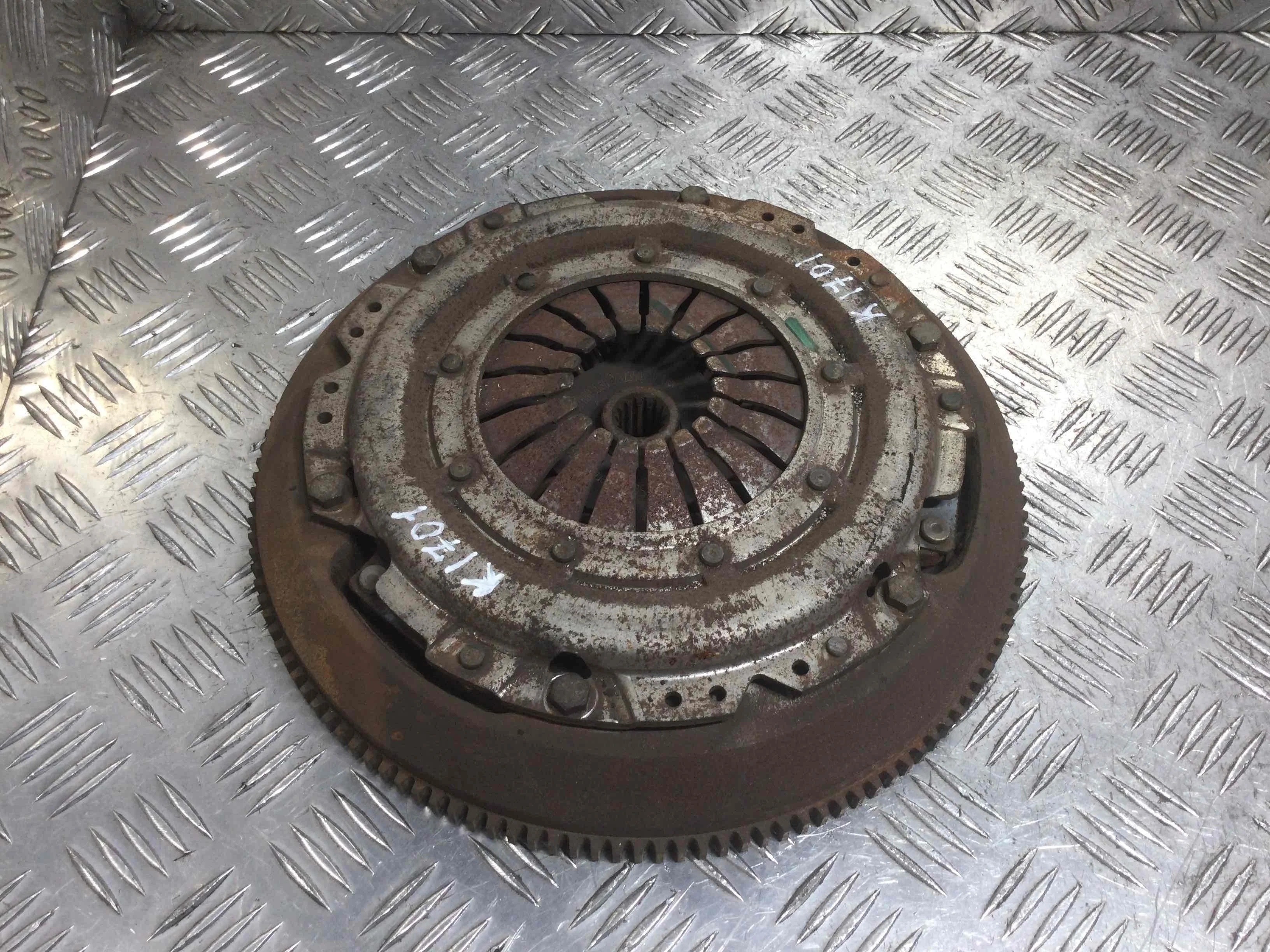 Маховик Opel Corsa D (2006-2011) бензин 1.0 i Механика Х/б