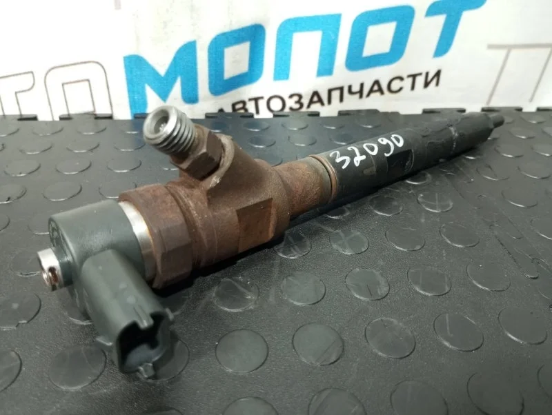 Форсунка дизельная коммон рэйл Kia Sorento BL D4CB