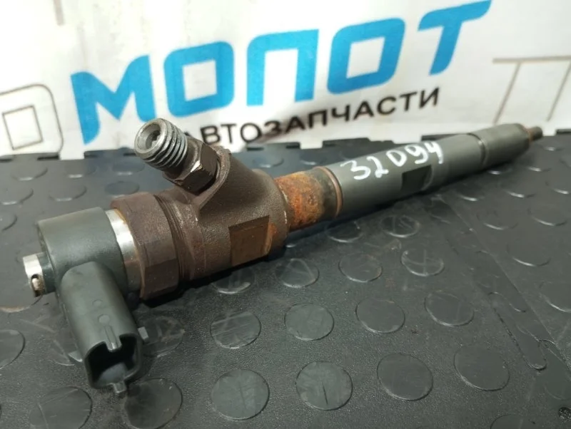 Форсунка дизельная коммон рэйл Kia Sorento BL D4CB