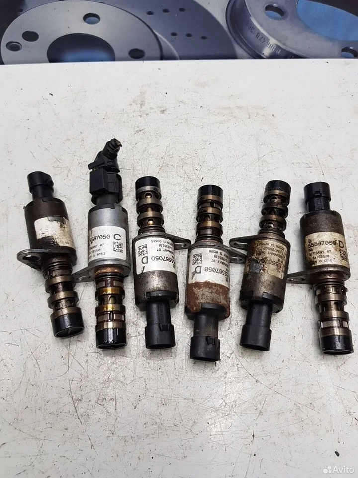 Клапан изменения фаз грм б/у opel 55567050