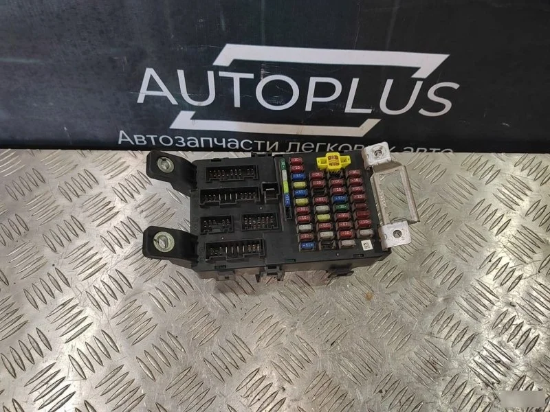 Блок предохранителей Hyundai Verna 2006-2010 919501G010 1.4