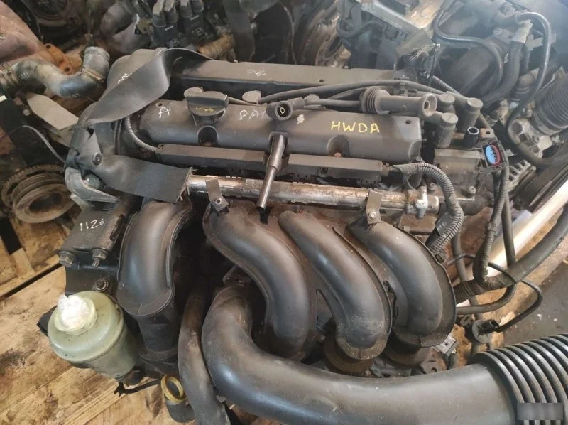Двигатель Ford C Max 1806552 HWDA