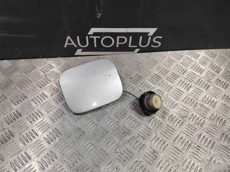 Лючок бензобака Mitsubishi Lancer 9 2000-2007 5940A010 1.6