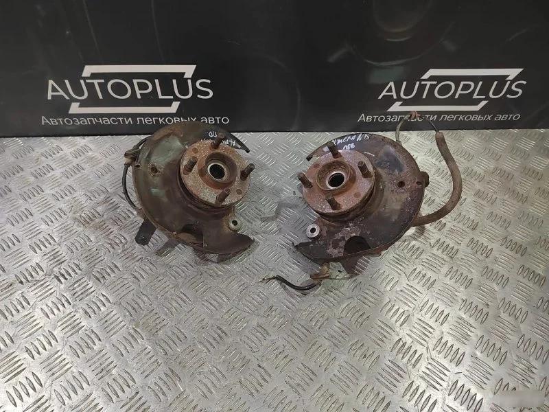 Поворотные кулаки Nissan Almera 1995-2000 400150M000 N15 1.4, правое