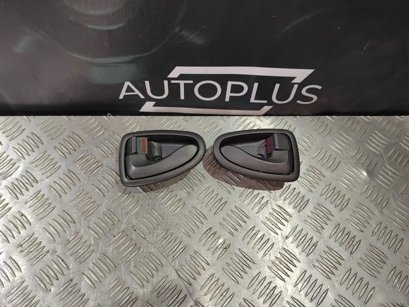 Ручка двери внутренняя Hyundai Accent 2 8262025000 1.5