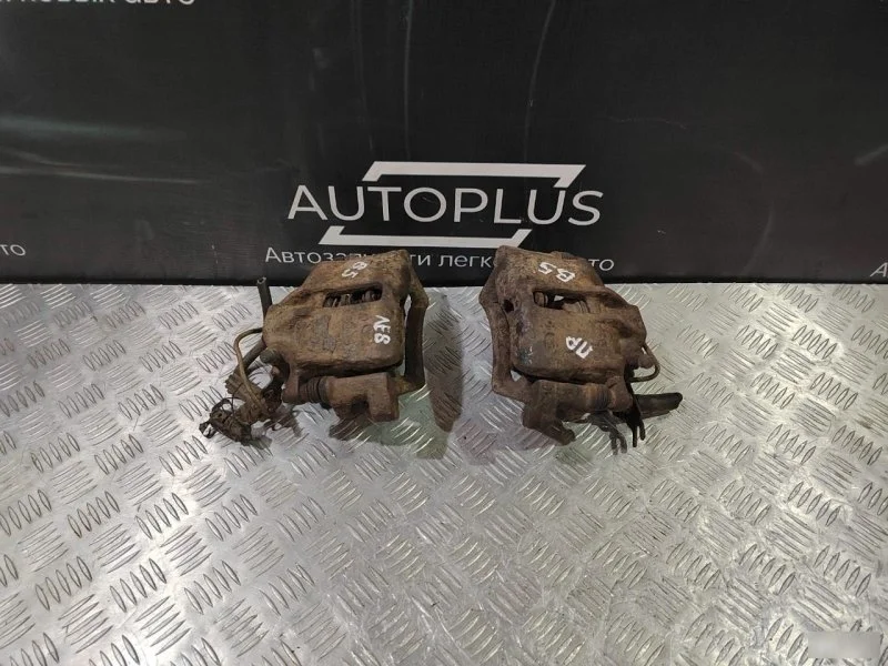 Суппорт Volkswagen Passat B5 4B0615123 1.8, передний левый