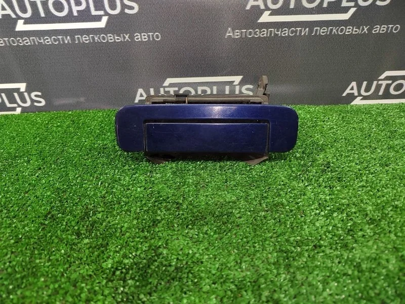 Наружная ручка двери Audi A4 1998 4A0839205 B5 AGA