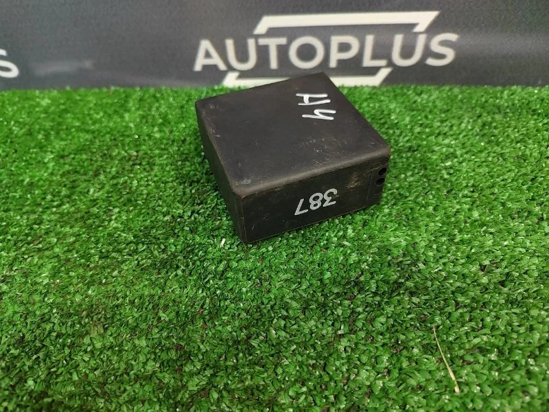 Реле Audi A4 1998 4B0919471 B5 AGA