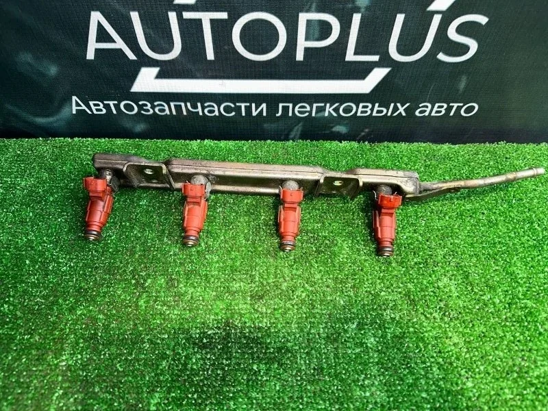Топливная рампа Nissan Almera 2004 166009F600 ХЭТЧБЕК 5ДВ QG15DE